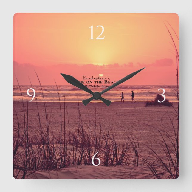 Soluppgång över Ocean Walking Couple Fyrkantig Klocka (Framsida)