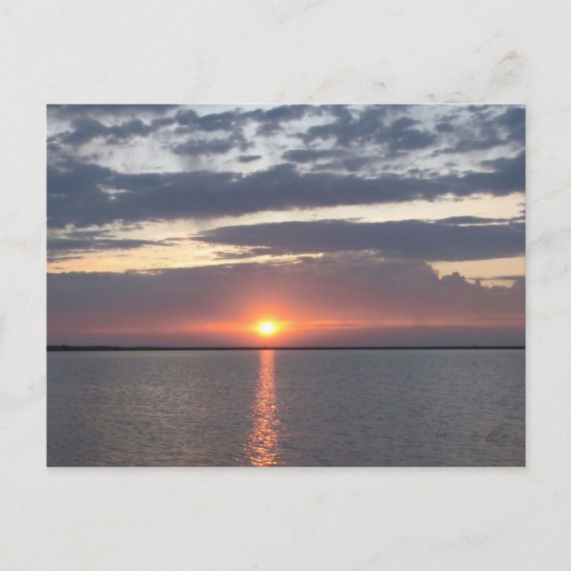 Soluppgång över Sjö Vykort (Framsida)