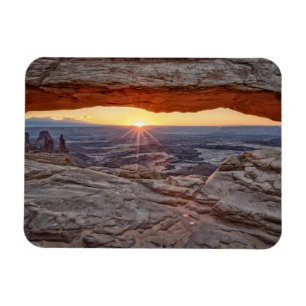Soluppgång på Mesa-bågen, Canyonlands nationalp Magnet