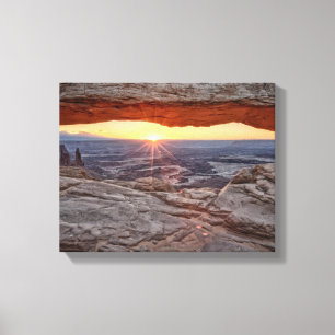 Soluppgång på Mesa-bågen, Canyonlands nationalpark Canvastryck