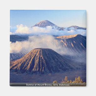 Soluppgång på monteringen Bromo, Java, Indonesie Magnet