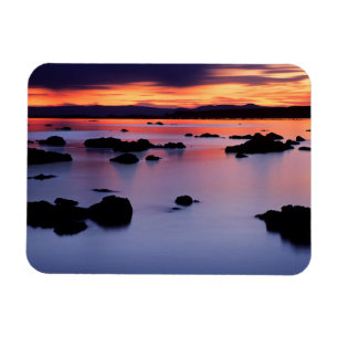 Soluppgång vid Mono Lake's Black Point Magnet