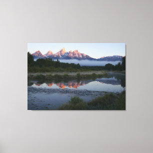 Soluppgång vid Schwabacker Landing vid Grand Teton Canvastryck