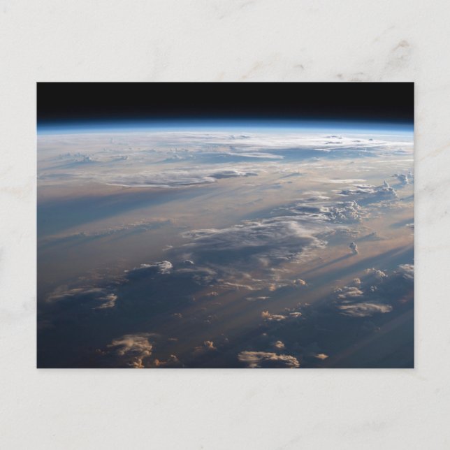 Soluppgången kastar långa skuggor över Filippinska Vykort (Framsida)