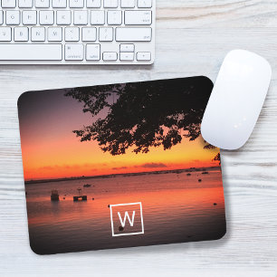 Soluppgångsmonogram SKAPA DIN EGEN Foto Musmatta
