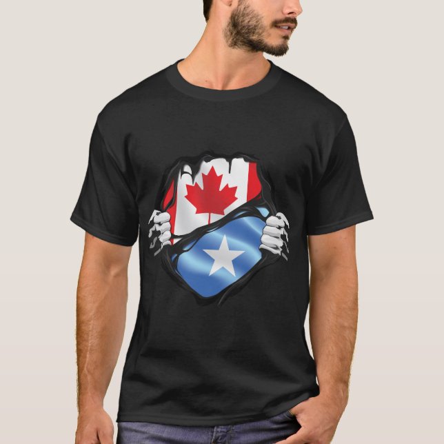 Somali Canadian Händer Ripping Roots Flagga T Shirt (Framsida)