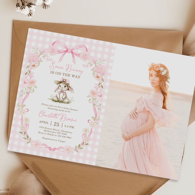 Some Bunny Pink Bow Gingham Baby Shower Foto Inbjudningar (Skapare uppladdad)