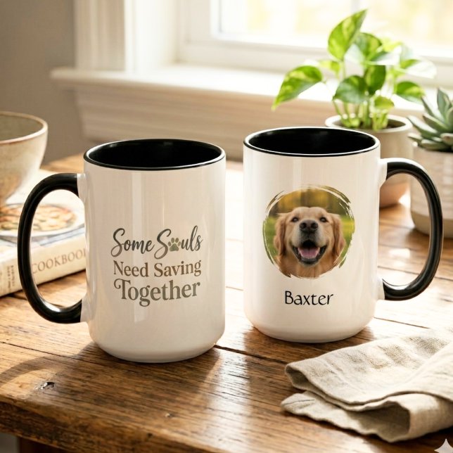 Some Souls Need Saving Together Djur Räddning Mugg (A black handled mug for a pet foster mom to enjoy while celebrating a successful adoption.)