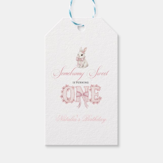 Somebunny Sweet 1st Birthday Spring Floral Invitat Presentetikett (Framsidan)