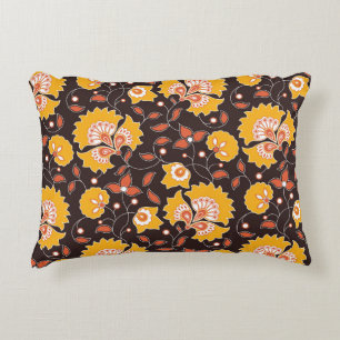 sömlös blomma färgad indian stil mönster på br prydnadskudde