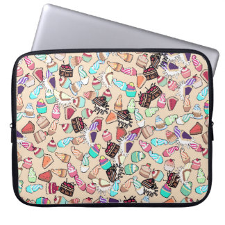 Sömlös doodltårta mönster mönster. Hand plockade b Laptop Fodral