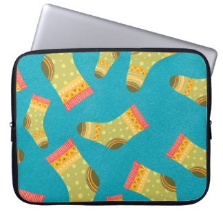 Sömlös linjär mönster med sockor. Bilden Laptop Fodral