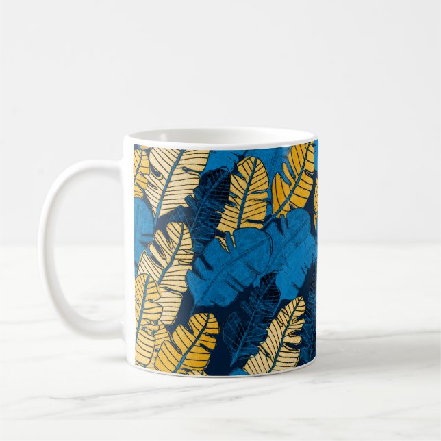 Sömlös mönster med hand plockade tropiska löv.  kaffemugg (Vänster)