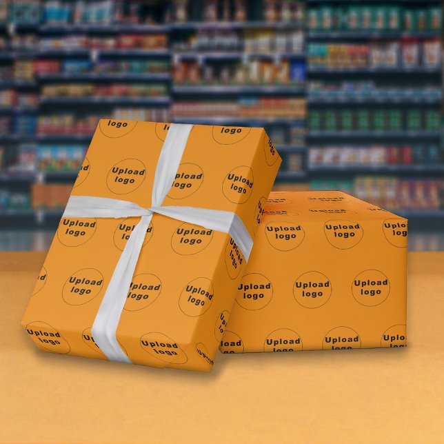 Sömlös Orange för Logotyp av  - radbrytning Papper Presentpapper (Seamless pattern of your business logo on orange color wrapping paper.)