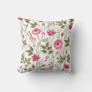 sömlöst blommönster med ro och fjäril kudde