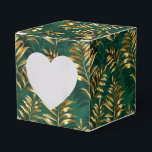 Sömlöst mönster med gyllene ormbunkar presentaskar<br><div class="desc">Sömlöst mönster av guld,  smycken,  blanka ormbunksgrenar och blad på grön,  skogs-,  texturerad bakgrund. Gyllene ormbunke.</div>