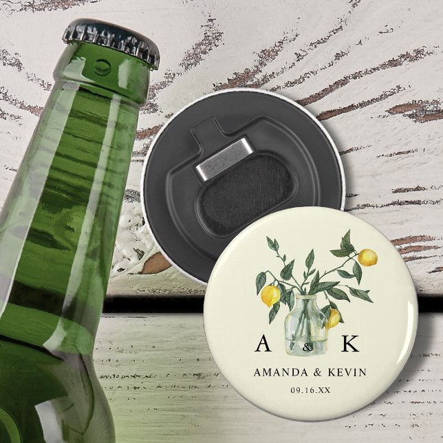Sommar Citrus Citron Grönska Monogram Bröllop Flasköppnare (Summer Citrus Lemon Greenery Monogram Wedding Bottle Opener)