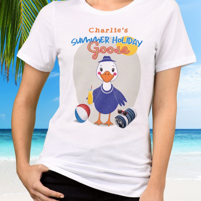 Sommar Helgdag Fånig Goose Cute Tecknad T Shirt (A personalized t-shirt with silly goose beach vacation picture and 'Summer Holiday Goose' words)