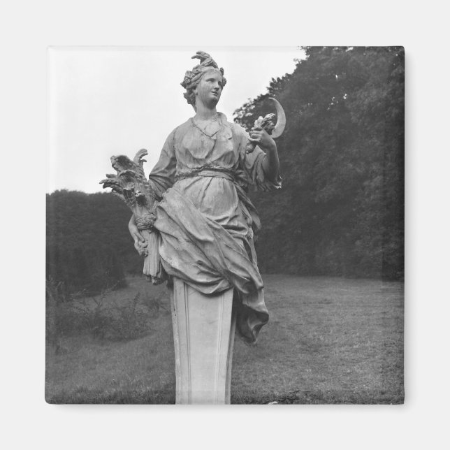 Sommar, staty i trädgården magnet (Framsidan)