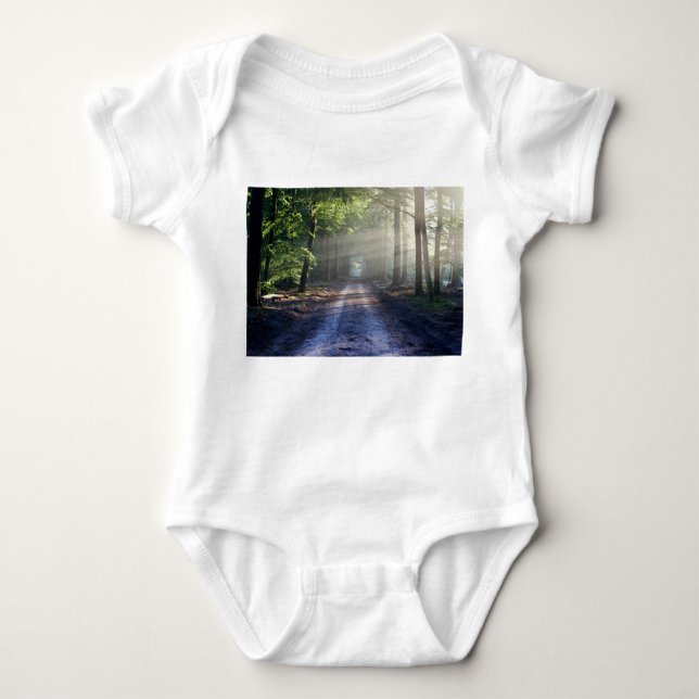 Sommar Träd Covering Dirt Road T Shirt (Framsida)