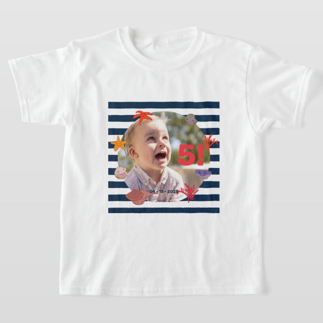 Sommarens födelsedagsfest för barn t shirt (Laydown)