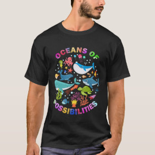 Sommarhav med möjlighet till havs-djurläsning t shirt