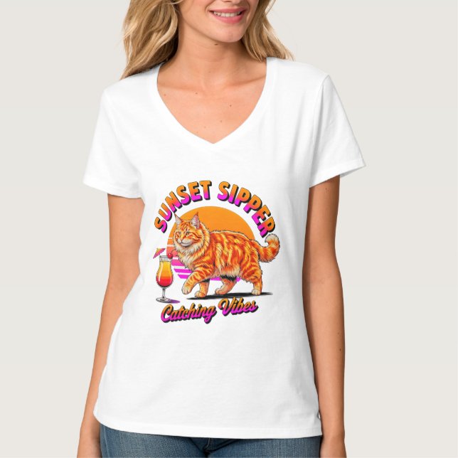 Sommarkatt för kvinnor - Retro solnedgångsdrickare T Shirt (Framsida)