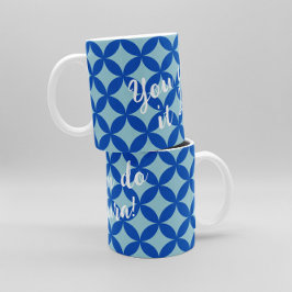 Sommarpanel med azurcirklar på baby blue kaffemugg