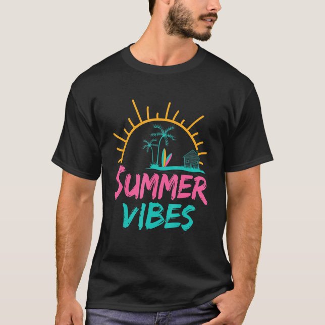 Sommarparadiset till familjen t shirt (Framsida)