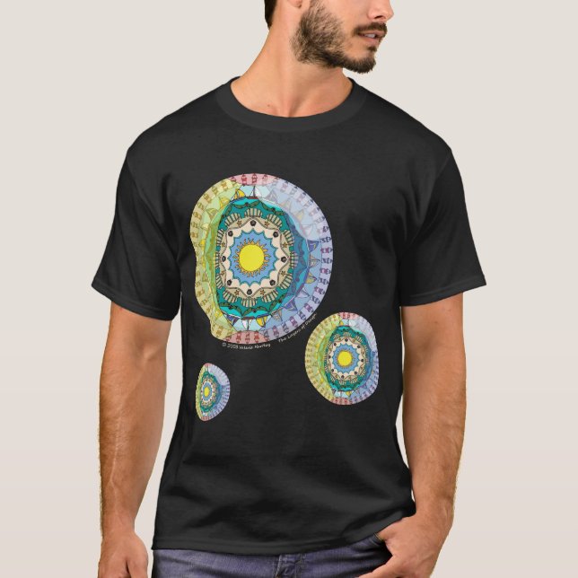 Sommarsolskendamernas Mörk Shirt Tee (Framsida)