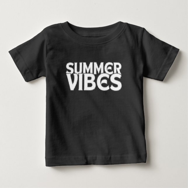 SOMMARSTÄMNING VIT TYPOGRAFI T SHIRT (Framsida)