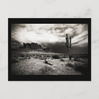 Sommarstorm vid Superstition Mountains Vykort