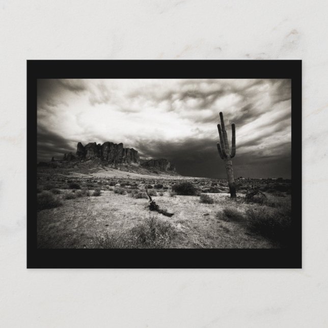 Sommarstorm vid Superstition Mountains Vykort (Framsida)