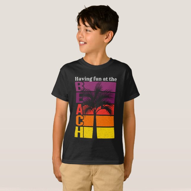 Sommarventilation med Roligt vid Beach Retro T Shirt (Hel framsida)