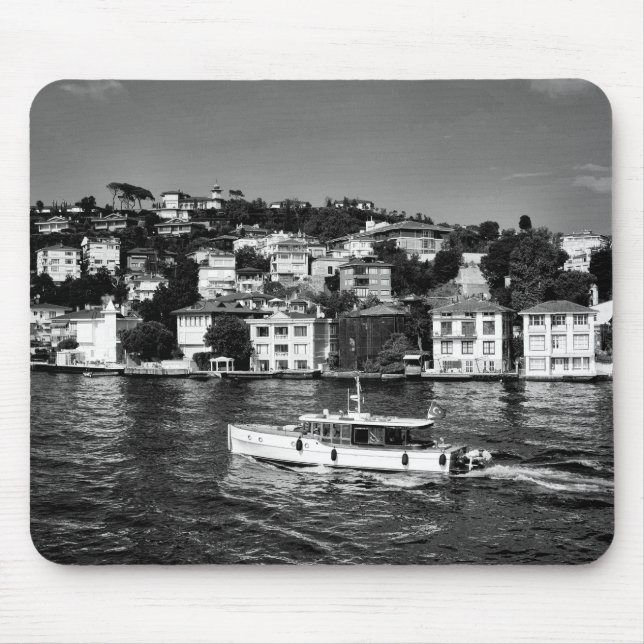 Sommarvibe i Bosporen i Istanbul Musmatta (Framsidan)