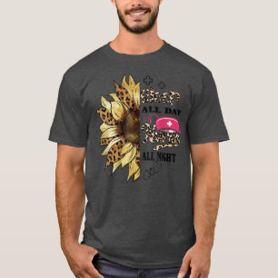 Sömn hela dagen Pediatrisk sjuksköterska hela natt T Shirt