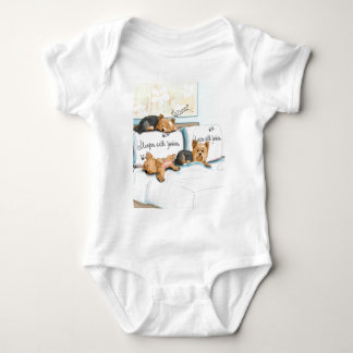 Sömnar med Yorkies av Catia Cho T-shirt