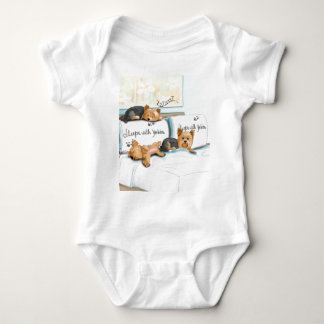 Sömnar med Yorkies av Catia Cho Tee