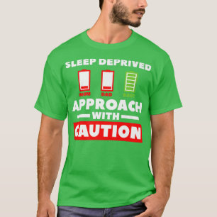 Sömnavkapslad infallsvinkel med varsam Gender T Shirt