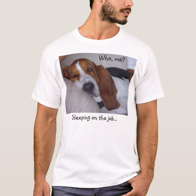 Sömnig Bassethund Tee (Framsida)