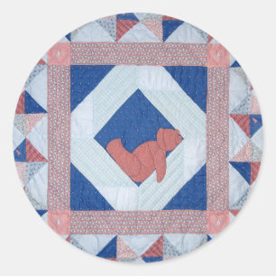 Sömnig Bear Quilt Stickers! Runt Klistermärke