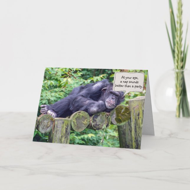 sömnig chimpans för humoristisk födelsedag kort (Framsida)