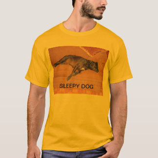 Sömnig hunden t shirt