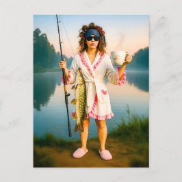 Sömnig kvinna i Robe Catches a Big Pike Helg Vykort
