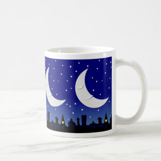 Sömnig måne över townmuggen kaffemugg