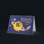 Son 10:e födelsedagsplanet i Rymden w/Rocket Kort<br><div class="desc">Tio är ute ur världen,  särskilt när det är din son! Raketens frakt,  planeter och stjärnor fylls på kortets framsida med budskapet att du räknar ner för att säga Grattis på födelsedagen!</div>