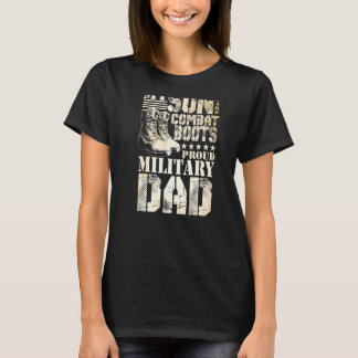 Son Wears Combat Boots militära Pappa Famil T Shirt
