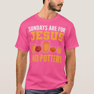 Söndag är till för Jesus och för potteriet. T Shirt