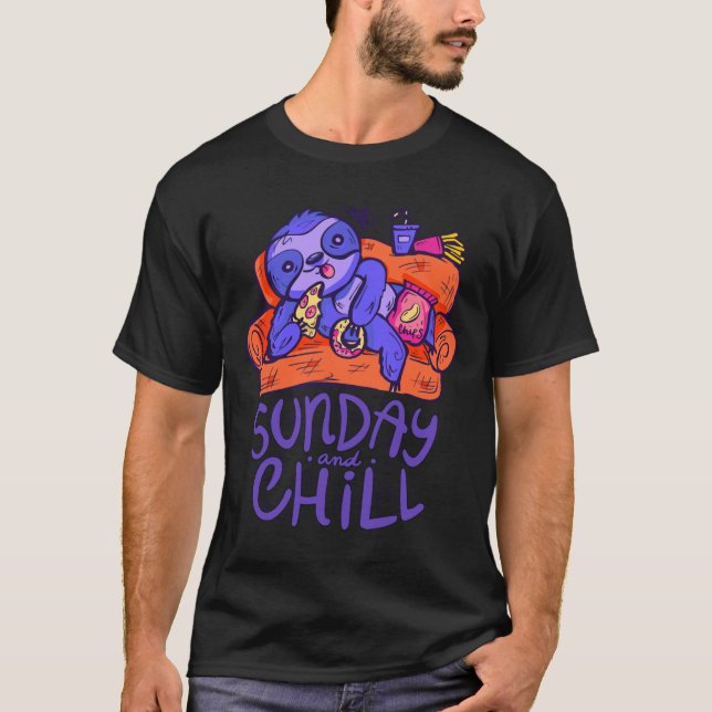 Söndag och Chill Funny Blue Sloth T Shirt (Framsida)