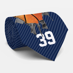 Sönderriven basket (som är mörk/personifieras) slips